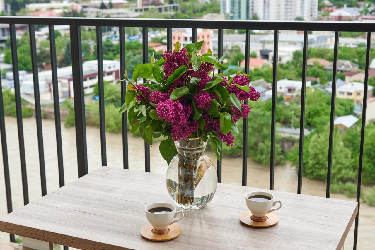 Apartment By The River تبليسي المظهر الخارجي الصورة